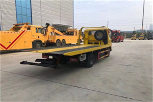 克东非事故拖车